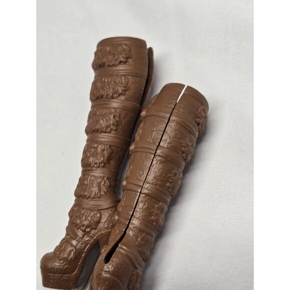 Ever After High Doll Rosabella Beauty signature boots brown shoes fur roses - Picture 6 of 6